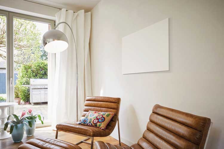 Infrarot Vaillant Infrarot Heizkörper 1200 Watt im Wohnzimmer
